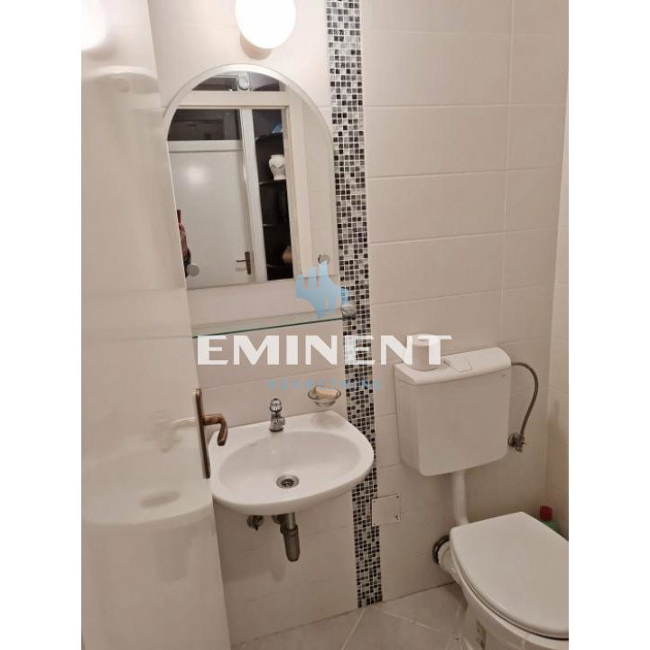 Trosoban stan za izdavanje, Blok 22, Beograd, 84m², 900 €/mes