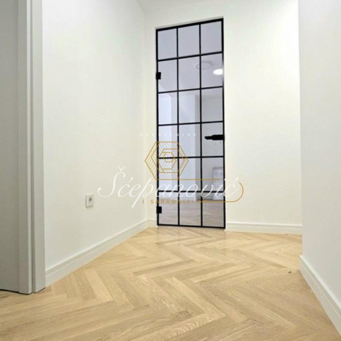 Stan Prodaja Novi Sad  75 m2