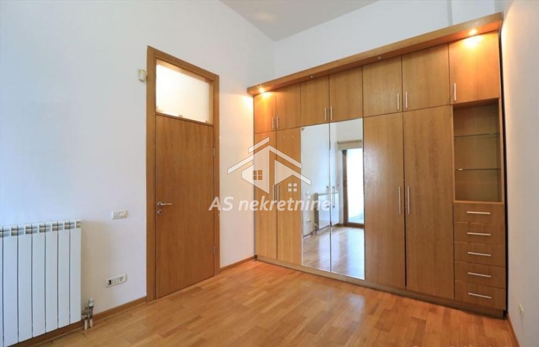 prodaja-stanova-beograd-inTlpsECNT Četvorosoban stan za izdavanje, 27. Marta, Beograd, 222m², 2.200 €/mes