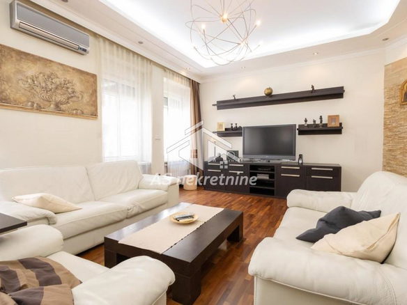 Stan Izdavanje Beograd Obilićev Venac 140 m2