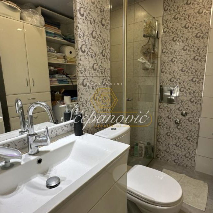 Trosoban stan na prodaju, Novo Naselje, Novi Sad, 75m², 190.000 €
