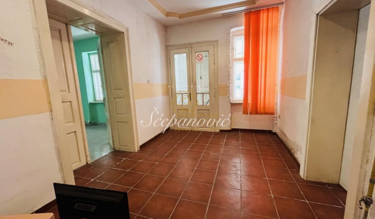 Lokal Izdavanje Temerin  202 m2