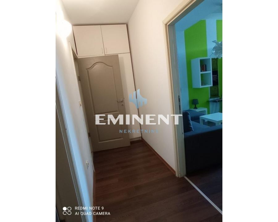 prodaja-stanova-beograd-n48bxyE5mw Trosoban stan na prodaju, Učiteljsko Naselje, Beograd, 133m², 299.000 €