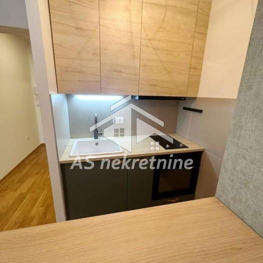 Stan Izdavanje Beograd Južni Bulevar 49 m2