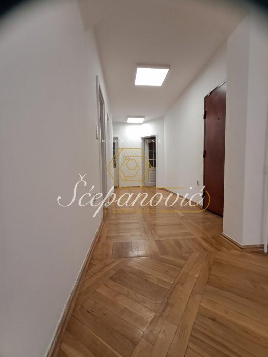 Stan Prodaja Novi Sad  96 m2