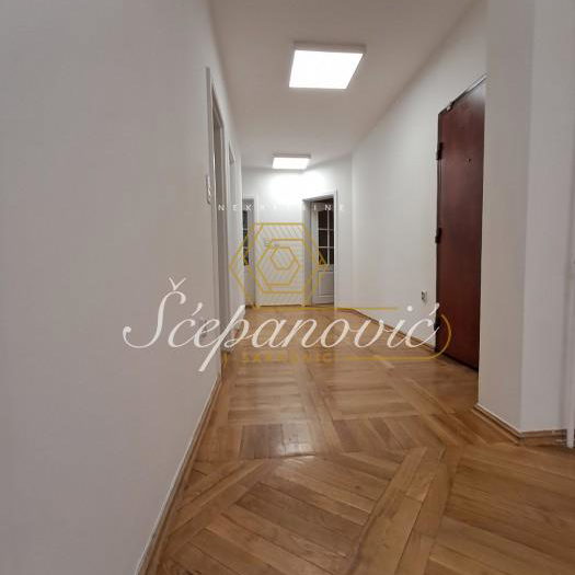 Stan Prodaja Novi Sad  96 m2