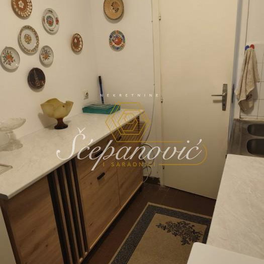 Trosoban stan za izdavanje, Novo Naselje, Novi Sad, 79m², 500 €/mes