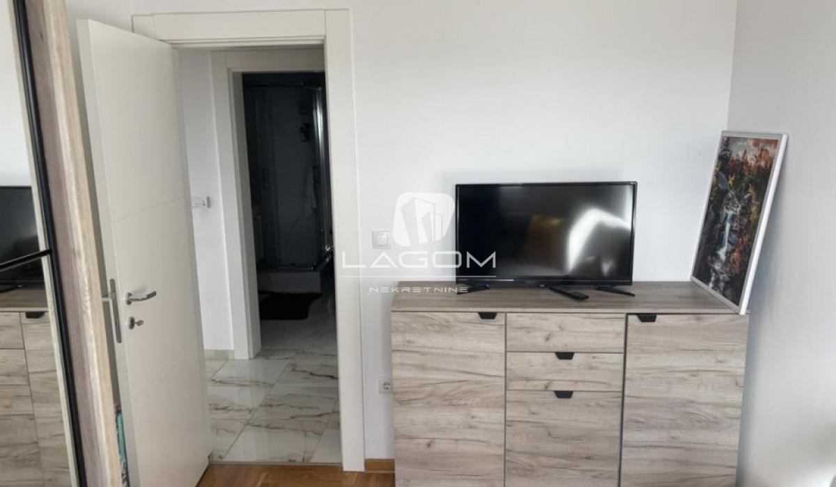 prodaja-stanova-beograd-uQRYe2JnuW Trosoban stan na prodaju, Ledine, Beograd, 59m², 174.000 €