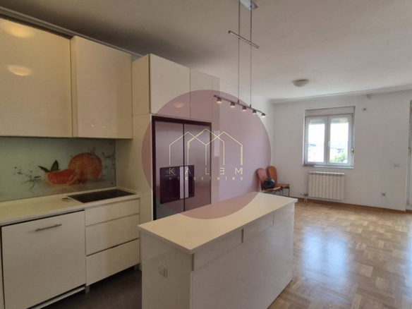 Stan Prodaja Beograd Lekino Brdo 108 m2