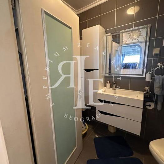 Trosoban stan na prodaju, Paviljoni, Beograd, 86m², 325.000 €