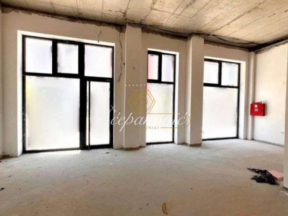 Lokal Prodaja Novi Sad Nova Detelinara 122 m2