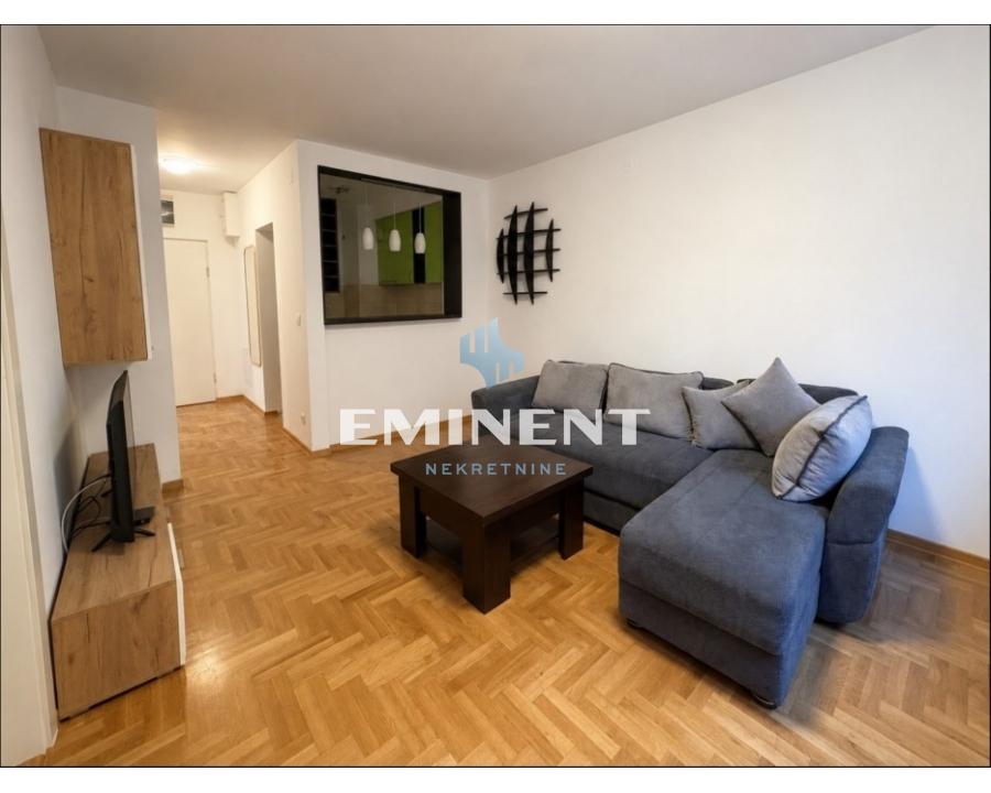 Dvosoban stan za izdavanje, Blok 72, Beograd, 42m², 600 €/mes