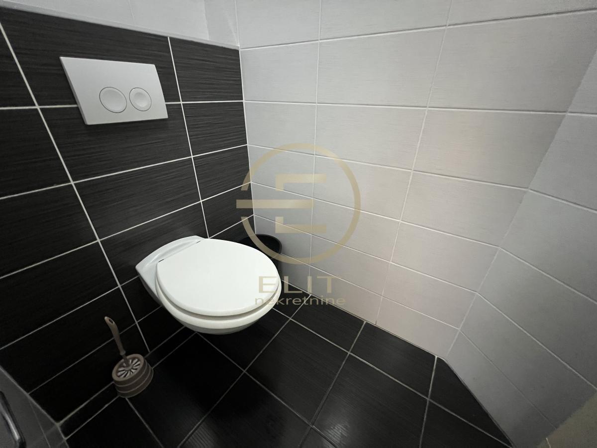 prodaja-stanova-c1QjB5FRmM Lokal na prodaju, Grbavica, Novi Sad, 229m², 452.000 €