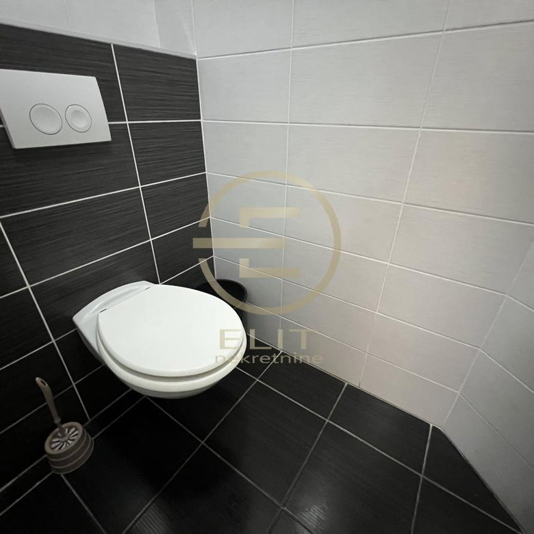 Lokal na prodaju, Grbavica, Novi Sad, 229m², 452.000 €