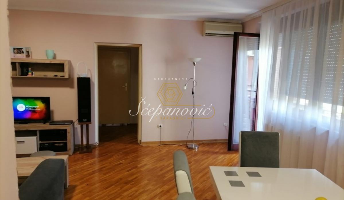 Stan Prodaja Novi Sad  71 m2