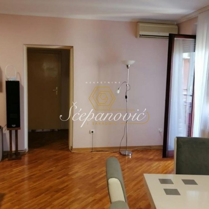 Stan Prodaja Novi Sad  71 m2
