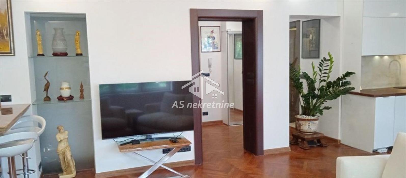 Stan Izdavanje Beograd Skupština 67 m2