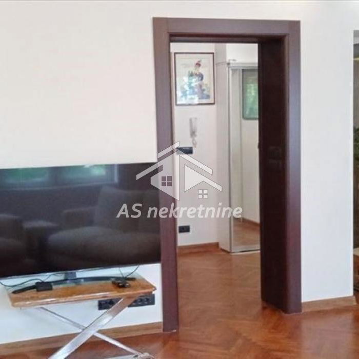 Stan Izdavanje Beograd Skupština 67 m2