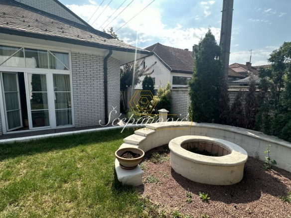 Kuća Izdavanje Novi Sad  93 m2