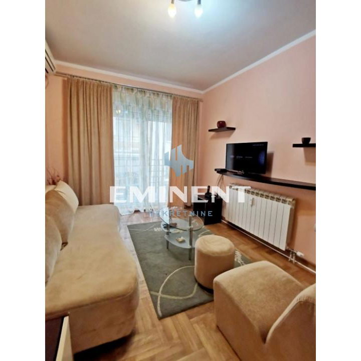 Stan Izdavanje Beograd Đeram Pijaca 58 m2