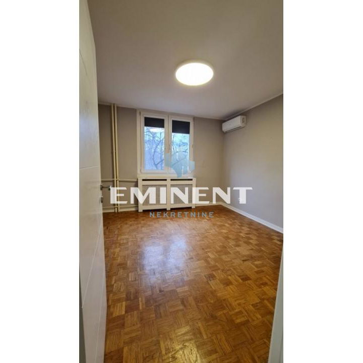 Stan Izdavanje Beograd Blok 28 82 m2