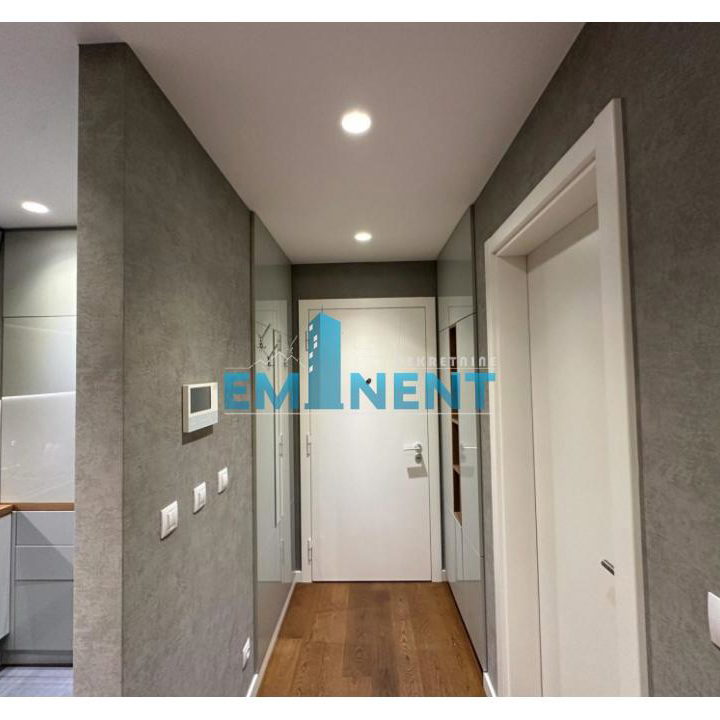 Trosoban stan za izdavanje, Blok 65, Beograd, 90m², 1.750 €/mes