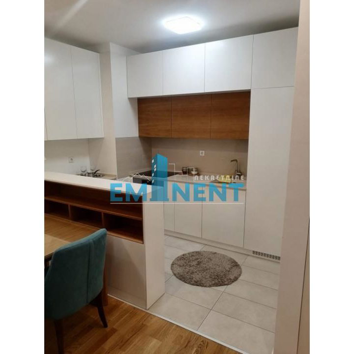 Stan Izdavanje Beograd Blok 45 67 m2
