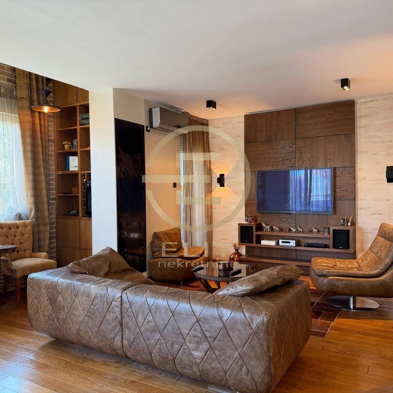 Stan Prodaja Novi Sad Socijalno 110 m2