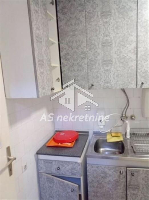 Lokal za izdavanje, 27. Marta, Beograd, 80m², 1.200 €/mes