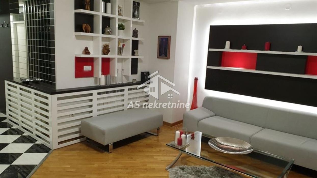 Stan Izdavanje Beograd Hram Svetog Save 60 m2