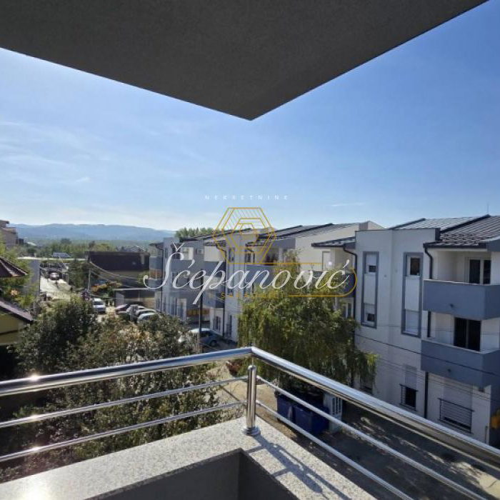 Četvorosoban stan na prodaju, Kamenjar, Novi Sad, 88m², 193.000 €