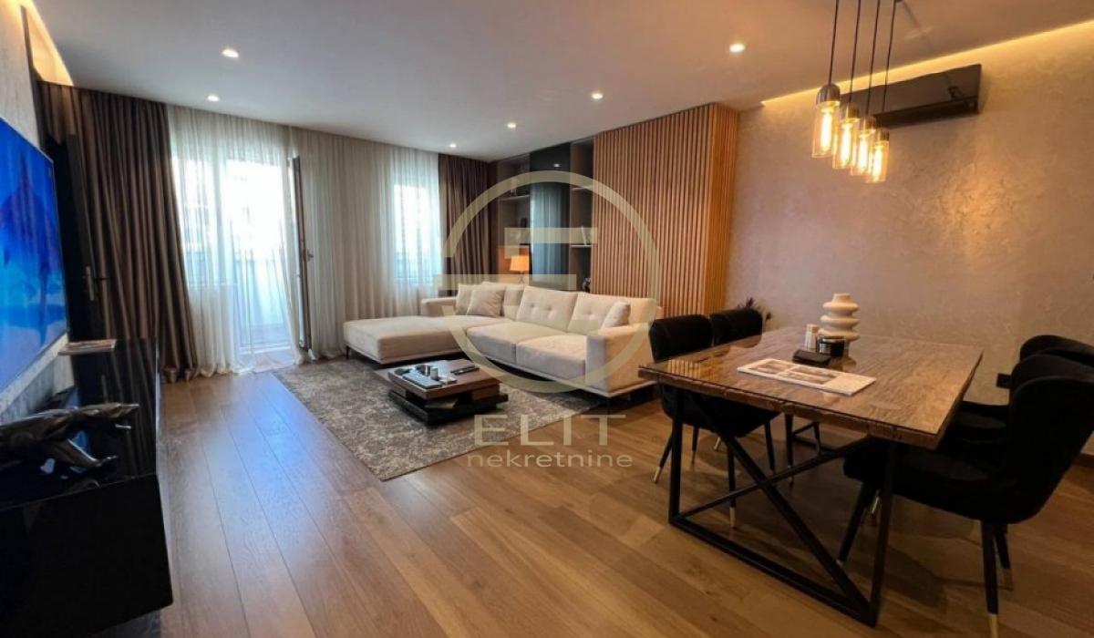 Stan Prodaja Novi Sad  122 m2