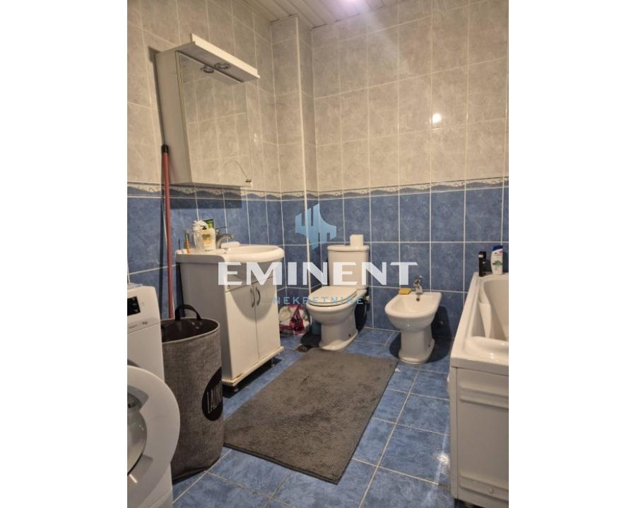 prodaja-stanova-p452RvbU6C Trosoban stan za izdavanje, Kluz, Beograd, 90m², 800 €/mes