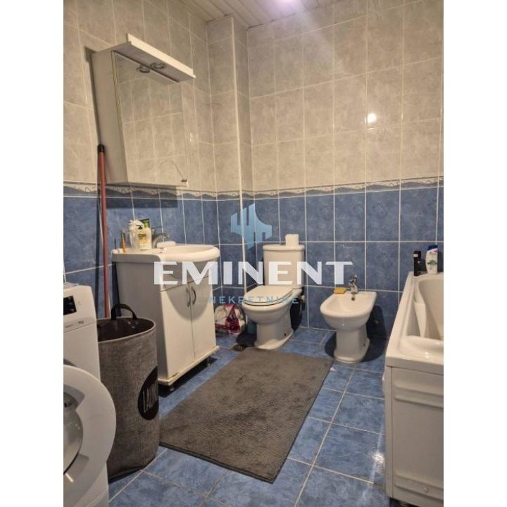 Trosoban stan za izdavanje, Kluz, Beograd, 90m², 800 €/mes