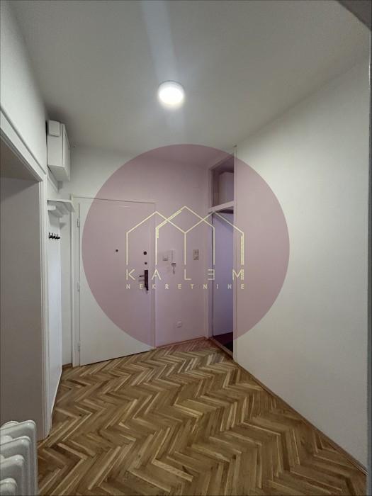 Stan Prodaja Beograd Kalenić Pijaca 61 m2