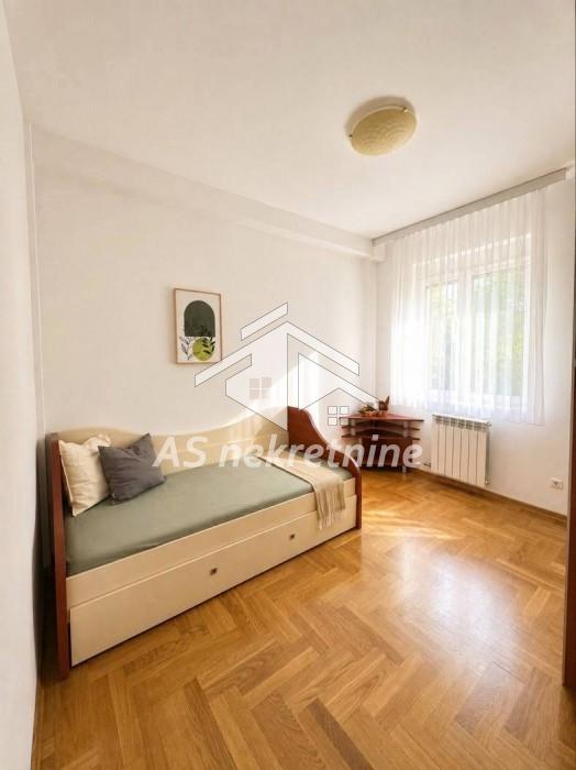 Četvorosoban stan za izdavanje, Dedinje, Beograd, 95m², 2.200 €/mes