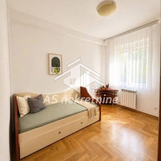 Četvorosoban stan za izdavanje, Dedinje, Beograd, 95m², 2.200 €/mes