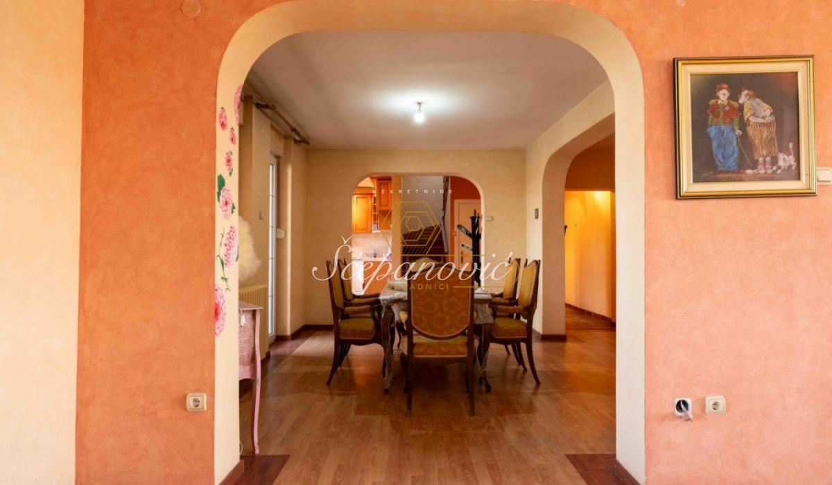 Petosoban stan na prodaju, Kej, Novi Sad, 179m², 400.000 €