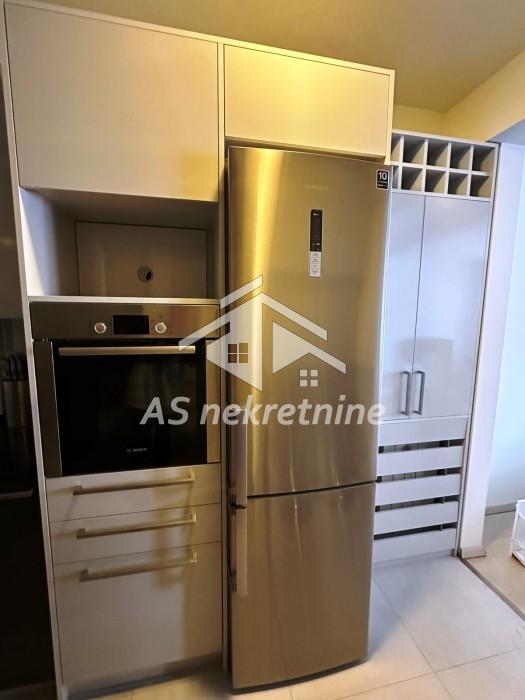 Stan Izdavanje Beograd Lekino Brdo 81 m2