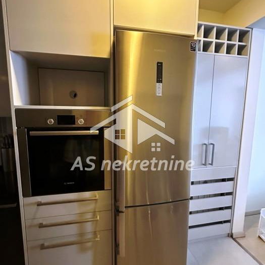 Stan Izdavanje Beograd Lekino Brdo 81 m2