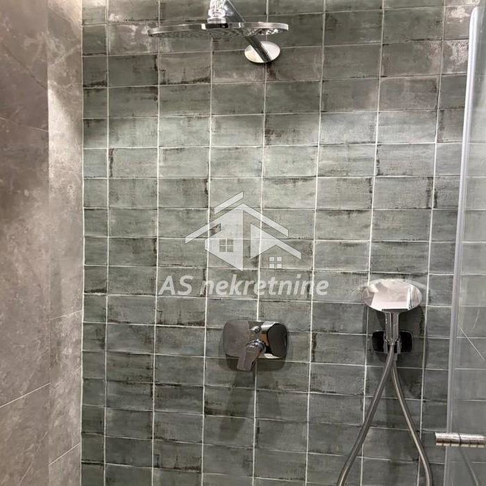 Dvosoban stan za izdavanje, Hram Svetog Save, Beograd, 87m², 2.300 €/mes