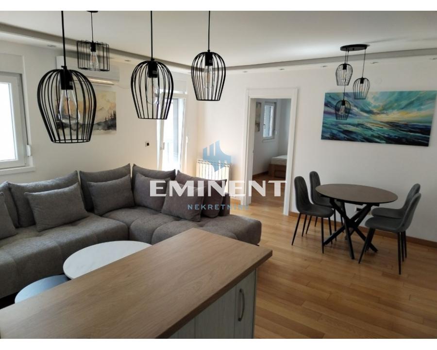 Stan Izdavanje Beograd Stan Izdavanje Beograd Dimitrija Tucovića 84 m2