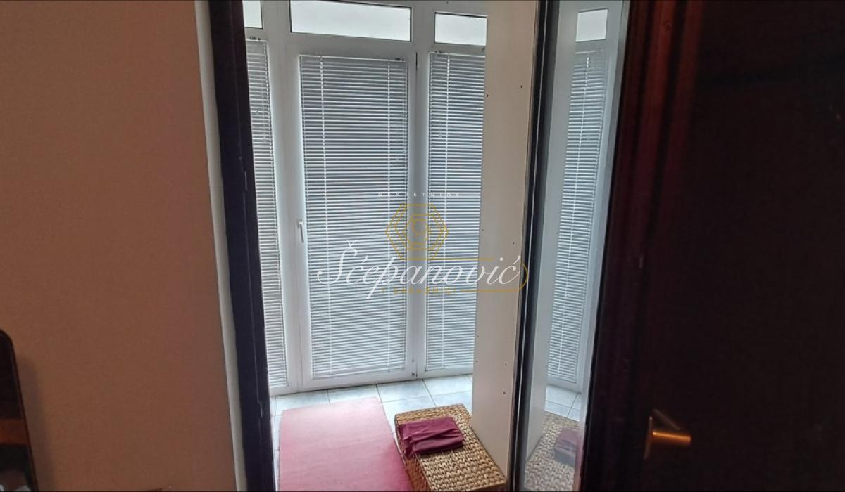 Stan Prodaja Novi Sad  65 m2