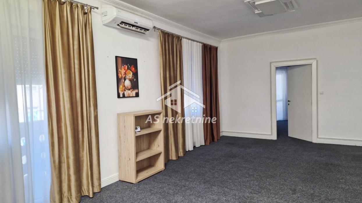 Lokal Izdavanje Beograd Lokal Izdavanje Beograd Kalenić Pijaca 72 m2