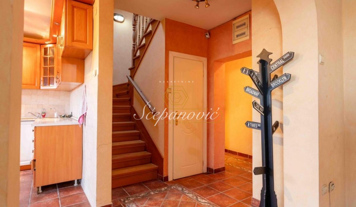Petosoban stan na prodaju, Kej, Novi Sad, 179m², 400.000 €