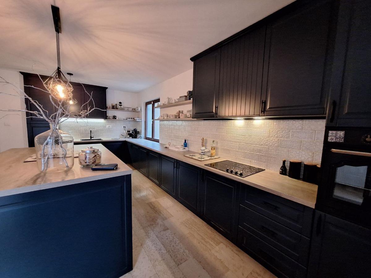 Kuća na prodaju, Centar, Beočin, 254m², 397.000 €