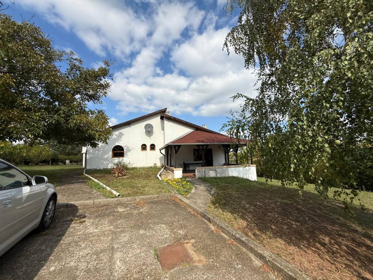 Kuća na prodaju, Bocke, Novi Sad, 204m², 450.000 €