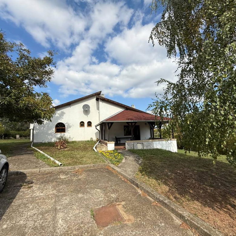 Kuća na prodaju, Bocke, Novi Sad, 204m², 450.000 €