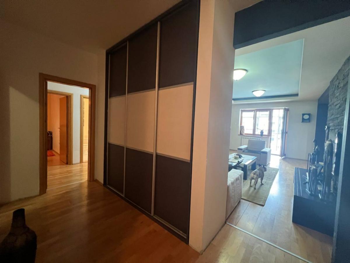 qr0kz8dktj-photo-2024-07-30-19-56-58 Četvorosoban stan na prodaju, Bulevar Oslobođenja, Novi Sad, 134m², 299.000 €