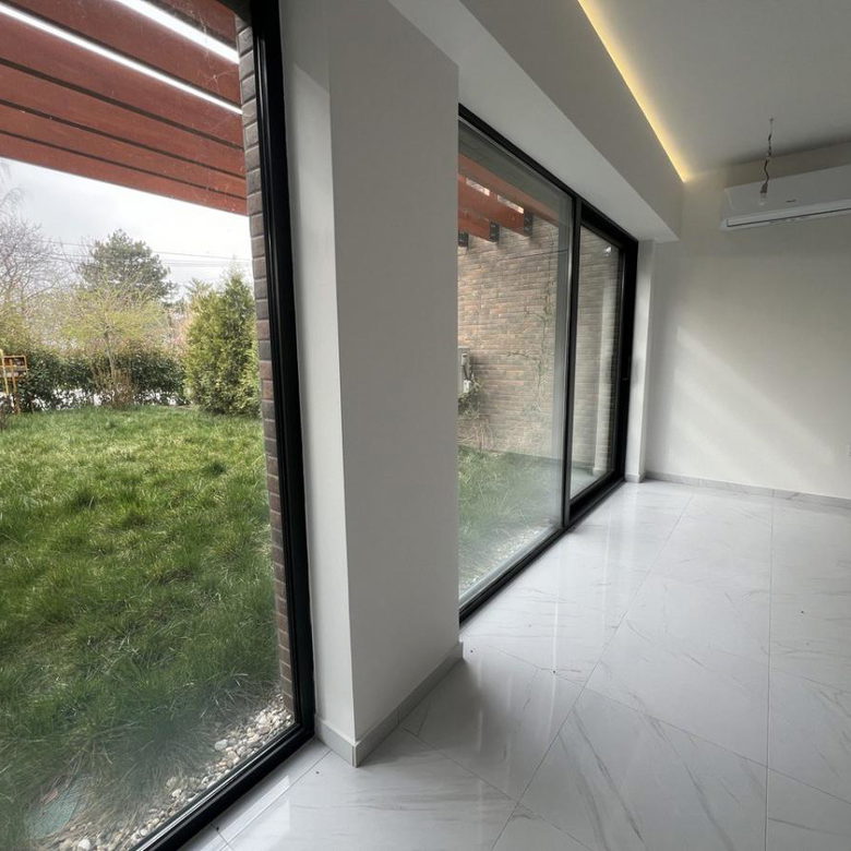 Kuća Prodaja Novi Sad Popovica 181 m2